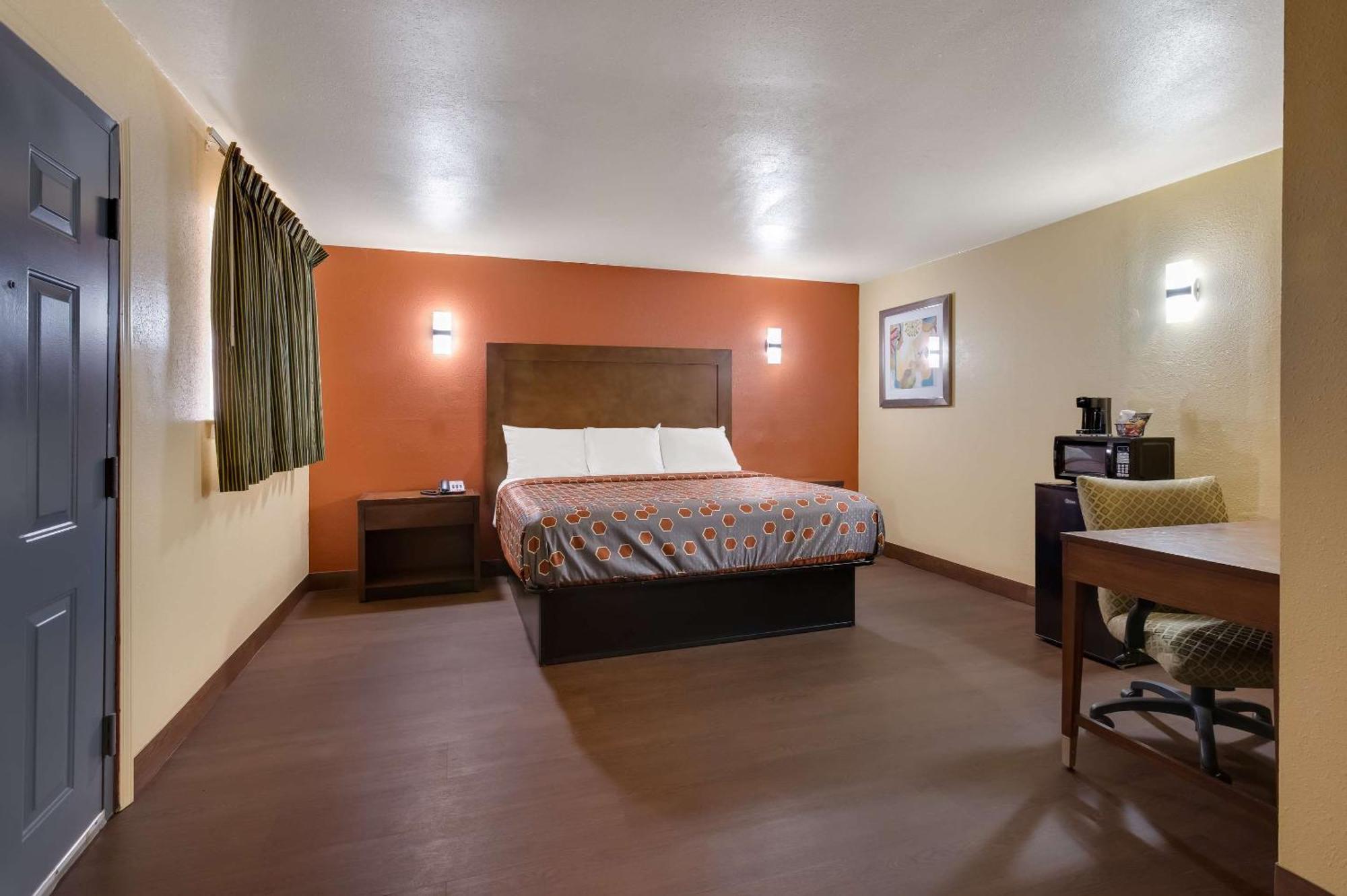 Rodeway Inn & Suites East New Orleans Exteriör bild